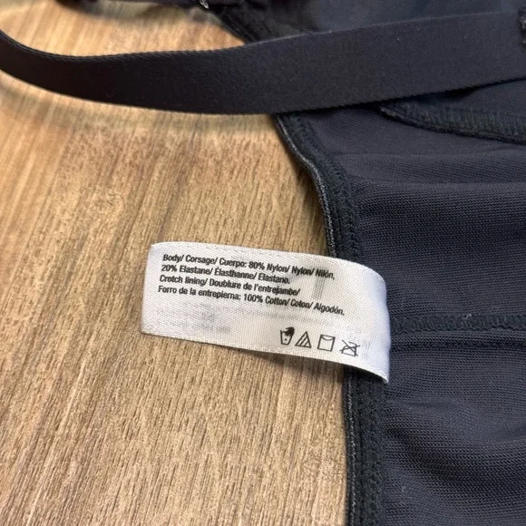 Maidenform Black Shapewear Ultra Firm Bodysuit, Medium - Picture 16 of 16